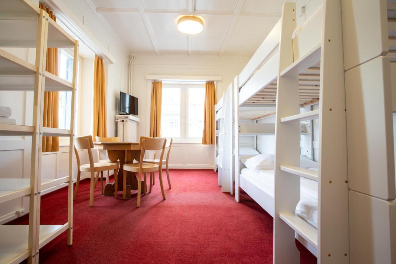 Zunfthaus Zur Rebleuten Τσουρ Εξωτερικό φωτογραφία